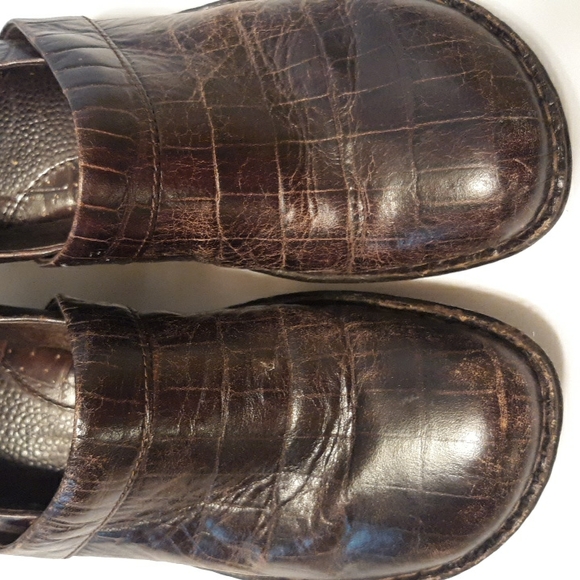 Born Clogs - Picture 6 of 10